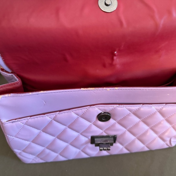 Source Unknown Quilted Shoulder Bag in Lilac with Gunmetal Chain - Picture 12 of 12